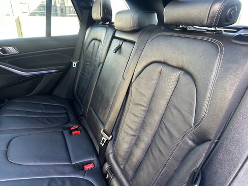 Used 2019 BMW X5 xDrive40i w/ Premium Package 2 image 19