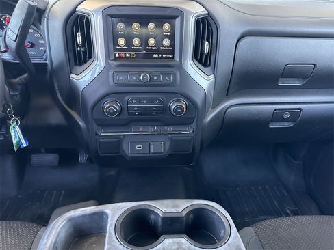 Used 2019 Chevrolet Silverado 1500 Custom w/ Trailering Package image 14