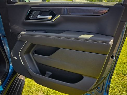 New 2026 GMC Yukon XL Elevation w/ Elevation Premium Package AWD/4WD image 46