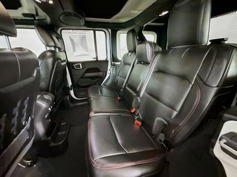 Used 2023 Jeep Wrangler Unlimited Rubicon AWD/4WD image 24