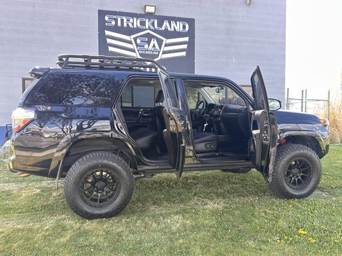 Used 2019 Toyota 4Runner TRD Pro AWD/4WD image 27