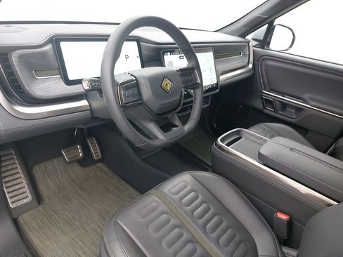 Used 2023 Rivian R1T Adventure AWD/4WD image 17