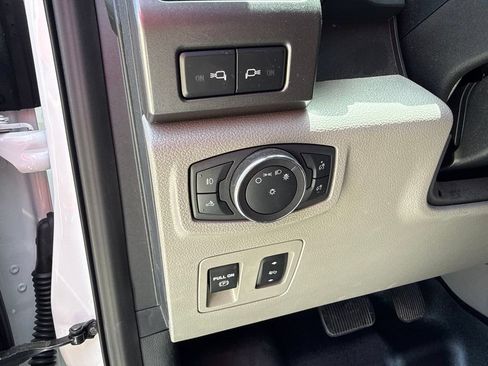 Used 2020 Ford F150 XLT w/ Equipment Group 302A Luxury RWD image 17