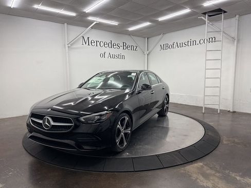 Used 2025 Mercedes-Benz C 300 Sedan image 3