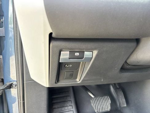 Used 2025 Land Rover Defender 110 S AWD/4WD image 24
