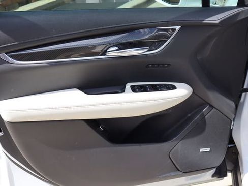Used 2020 Cadillac XT6 Sport AWD/4WD image 22
