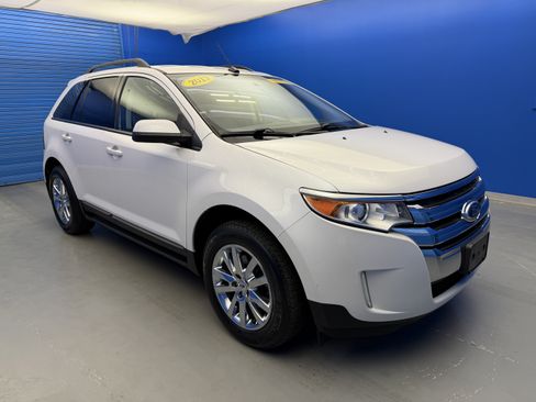 Used 2013 Ford Edge SEL FWD image 2