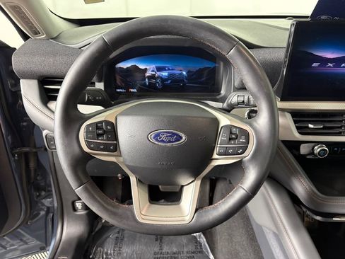 Certified 2025 Ford Explorer Active w/ Active Comfort Package AWD/4WD image 16