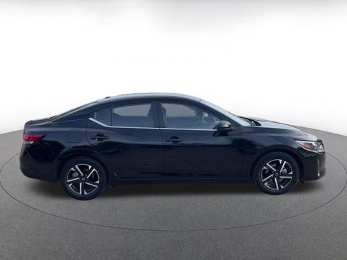 Used 2025 Nissan Sentra SV FWD image 16