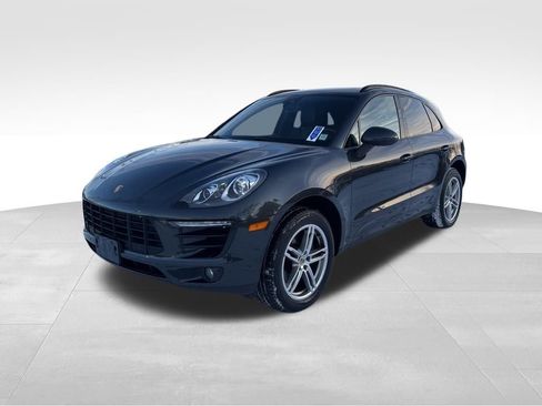 Used 2018 Porsche Macan image 14