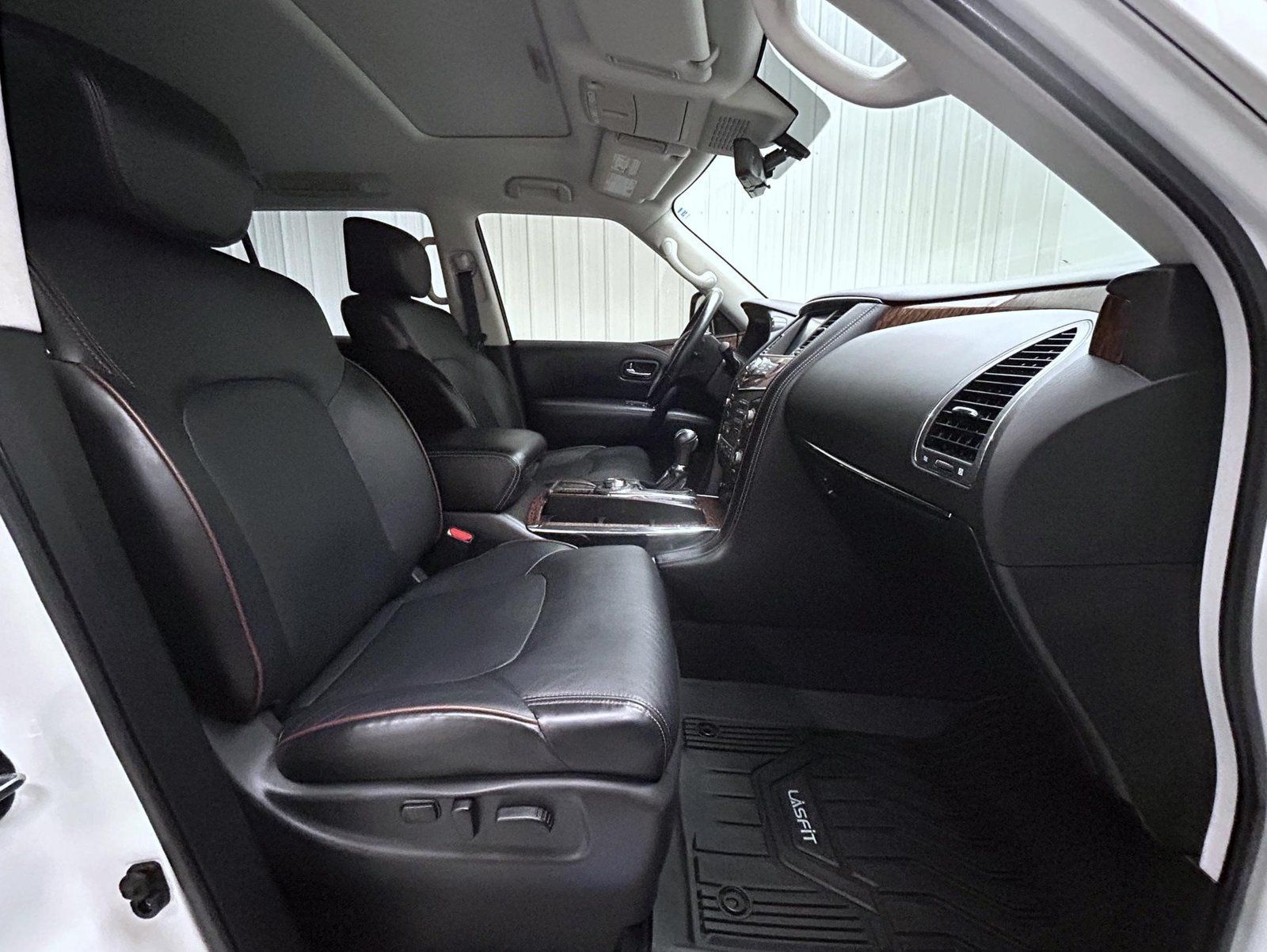 Used 2019 Nissan Armada Platinum w/ Captain's Chairs Package AWD/4WD image 15