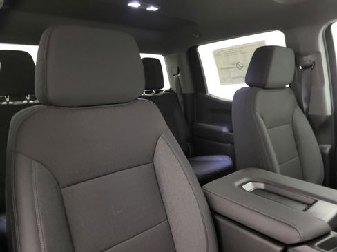 New 2025 Chevrolet Silverado 1500 Custom image 37