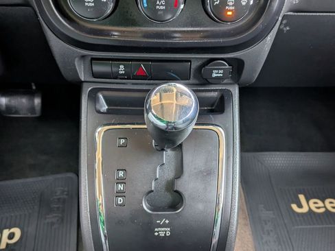 Used 2016 Jeep Patriot Sport w/ Power Value Group image 13