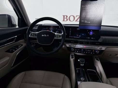 Used 2024 Kia Telluride EX w/ EX Captain's Chair Package FWD image 28