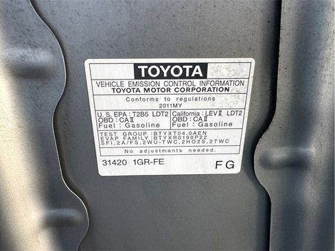 Used 2011 Toyota FJ Cruiser 4WD w/ Upgrade Pkg image 27