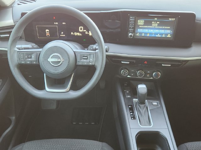 Used 2025 Nissan Kicks S w/ Charging Package FWD image 25