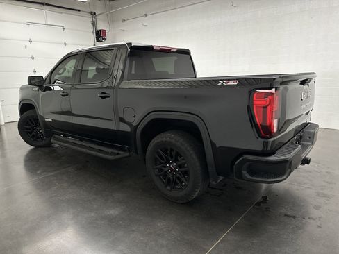 Used 2022 GMC Sierra 1500 Elevation w/ X31 Off-Road Package AWD/4WD image 6