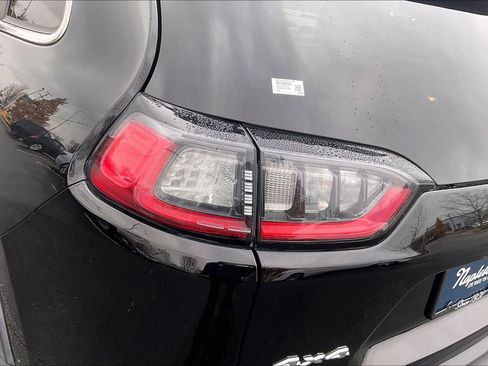 Used 2019 Jeep Cherokee Limited image 31