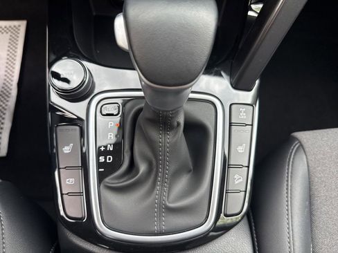 Certified 2025 Kia Seltos X-Line AWD/4WD image 40