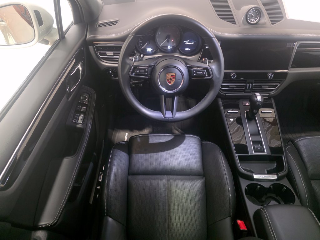 Certified 2026 Porsche Macan S AWD/4WD image 22