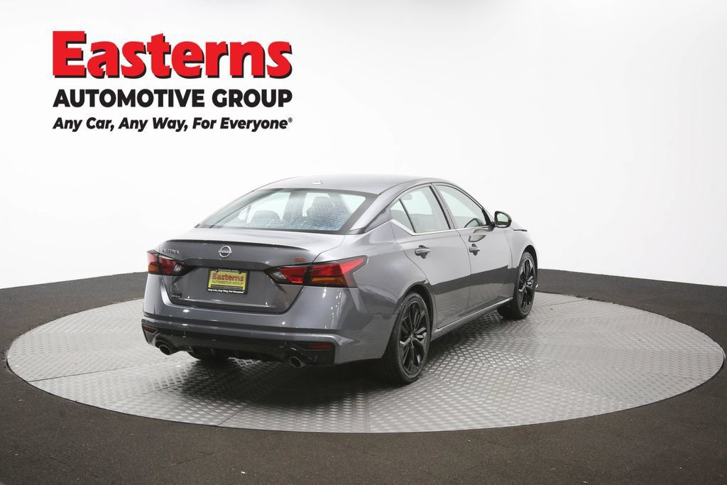 Used 2023 Nissan Altima 2.5 SR FWD image 41