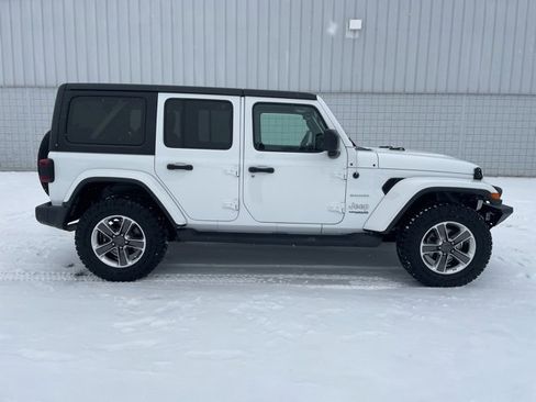 Used 2020 Jeep Wrangler Unlimited Sahara w/ Dual Top Group image 16