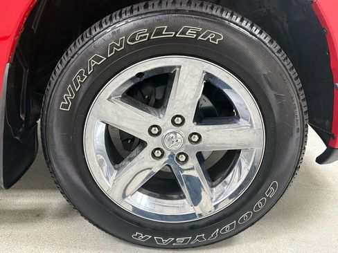 Used 2014 RAM 1500 Express image 16