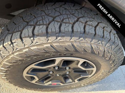 Used 2015 Jeep Wrangler Unlimited Rubicon image 4