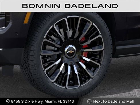 New 2026 Chevrolet Suburban High Country AWD/4WD image 10