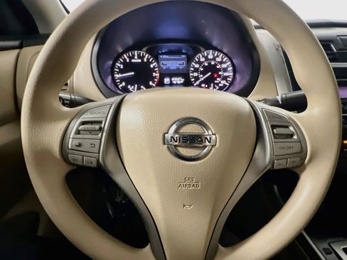 Used 2014 Nissan Altima 2.5 S FWD image 18