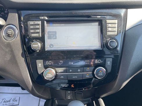 Used 2016 Nissan Rogue SV w/ SV Premium Package AWD/4WD image 18