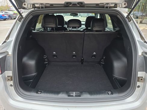 Used 2025 Jeep Compass Latitude image 32