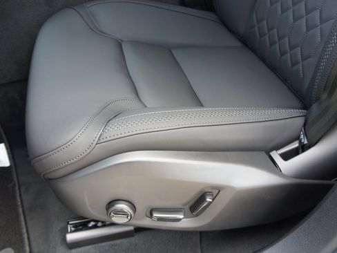 New 2026 Volvo XC60 B5 Plus w/ Protection Package Premier image 20