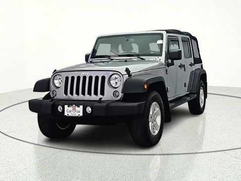 Used 2018 Jeep Wrangler Unlimited Sport S AWD/4WD image 2