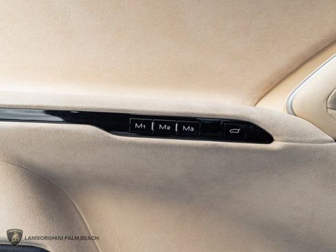 Used 2023 Ferrari Purosangue image 23