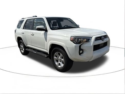 Used 2023 Toyota 4Runner SR5 Premium w/ Moonroof Package RWD image 1