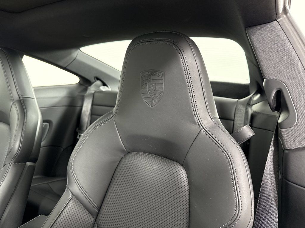 Certified 2024 Porsche 911 Carrera GTS RWD image 40