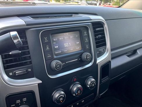 Used 2018 RAM 2500 SLT AWD/4WD image 12