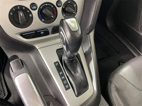 Used 2013 Ford Focus SE image 9