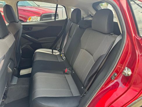 Used 2018 Subaru Crosstrek 2.0i AWD/4WD image 15