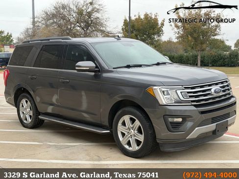 Used 2019 Ford Expedition XLT w/ Equipment Group 202A image 3