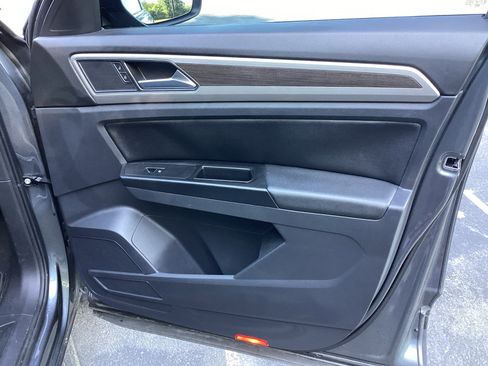 Used 2019 Volkswagen Atlas SE w/ Towing Package FWD image 21