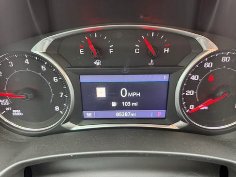 Used 2021 GMC Terrain SLE w/ Driver Convenience Package AWD/4WD image 18