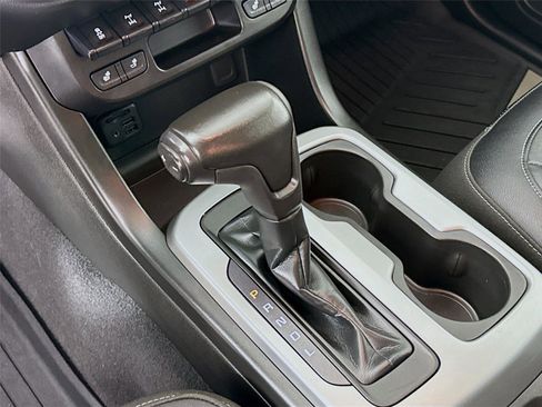 Used 2020 Chevrolet Colorado ZR2 image 17