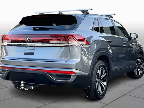 Used 2024 Volkswagen Atlas Cross Sport SE image 13