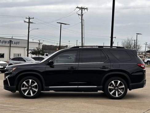 Used 2024 Honda Pilot Elite image 3