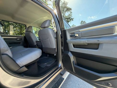 Used 2019 RAM 1500 Big Horn RWD image 28