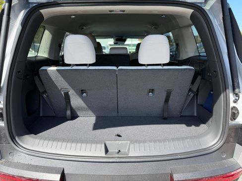 New 2026 Hyundai Santa Fe SE image 5