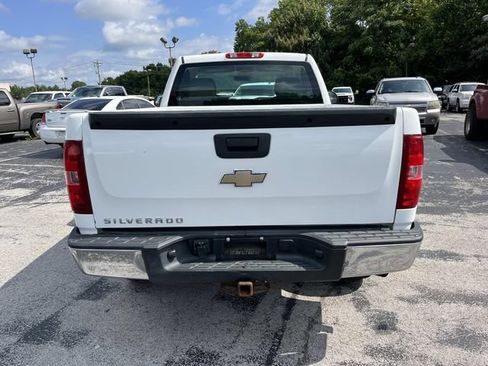 Used 2011 Chevrolet Silverado 1500 W/T RWD image 5