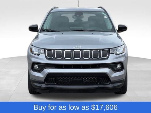 Used 2022 Jeep Compass Latitude image 8